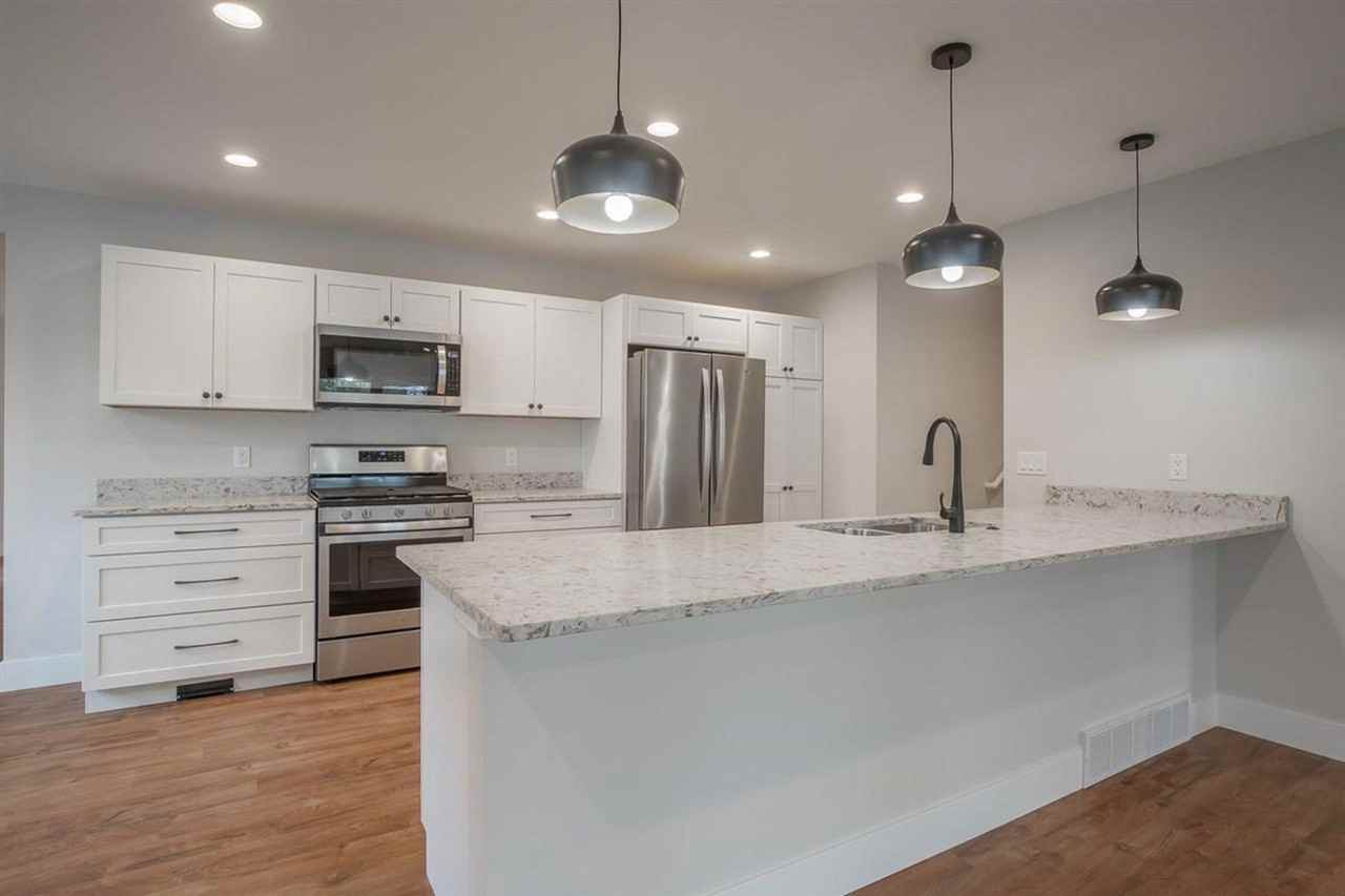 364 E Macarthur St - Photo 2 of 41
