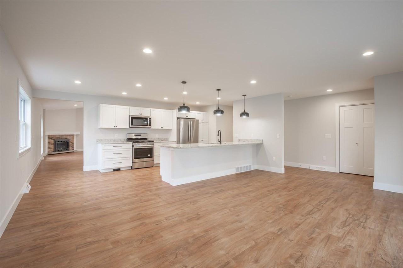 364 E Macarthur St - Photo 3 of 41