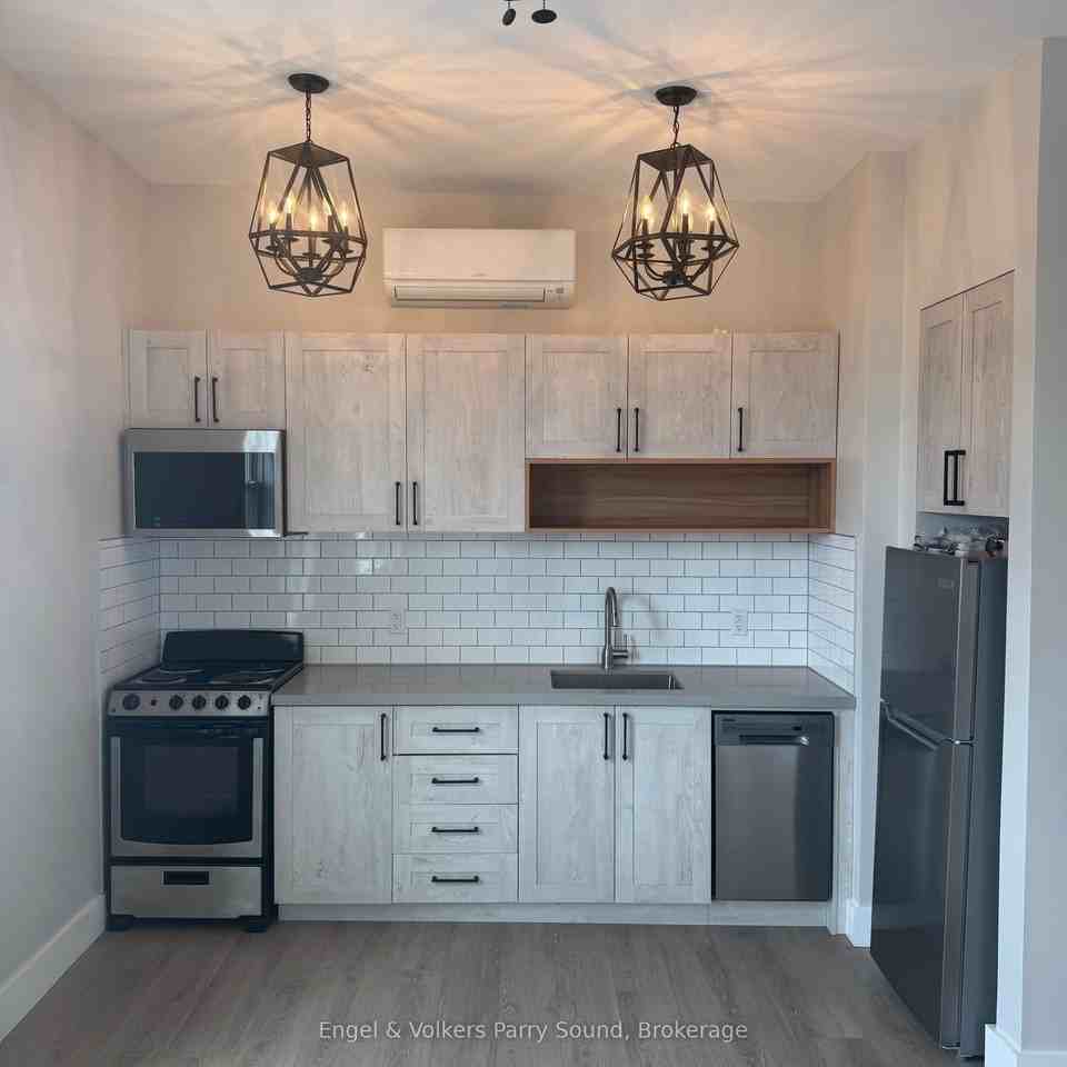 100 Muskoka Road N 22 - Photo 3 of 11