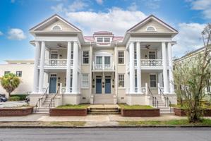featured image of 16 E 37th St