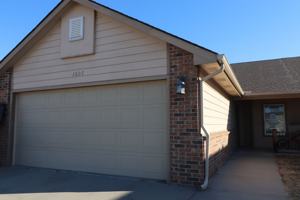 featured image of 1607 Clover Dr