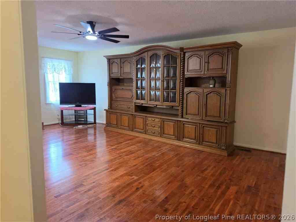 207 Duncan Rd - Photo 3 of 14