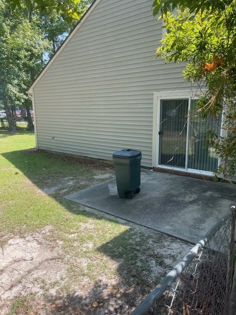 137 Village Ct #1 - Photo 5 of 27