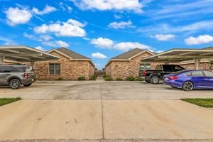 featured image of 2704 E Eisenhower Ave