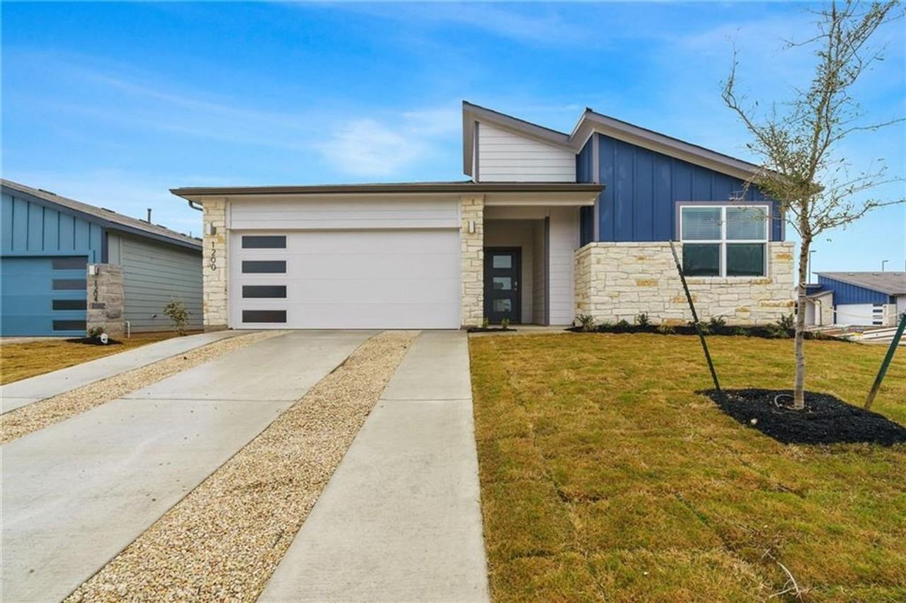 1200 Celeste Cir - Photo 4 of 28