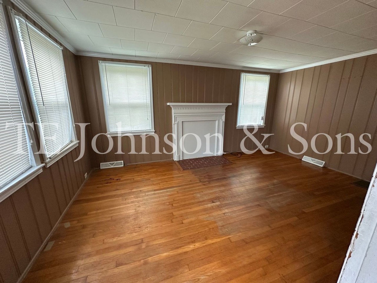 6190 Vance Rd - Photo 2 of 15