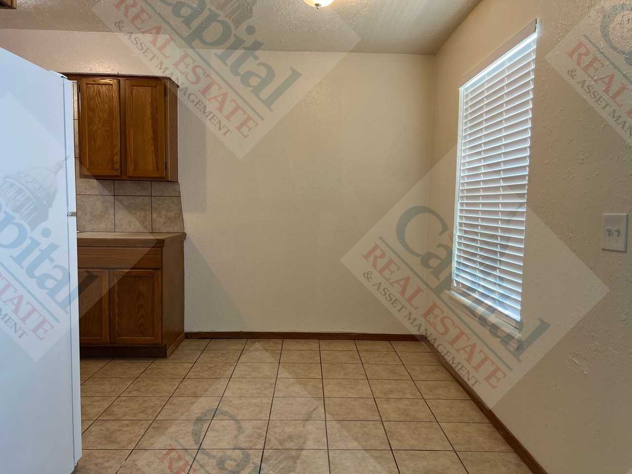 1322 Glen Oaks Ct - Photo 6 of 29