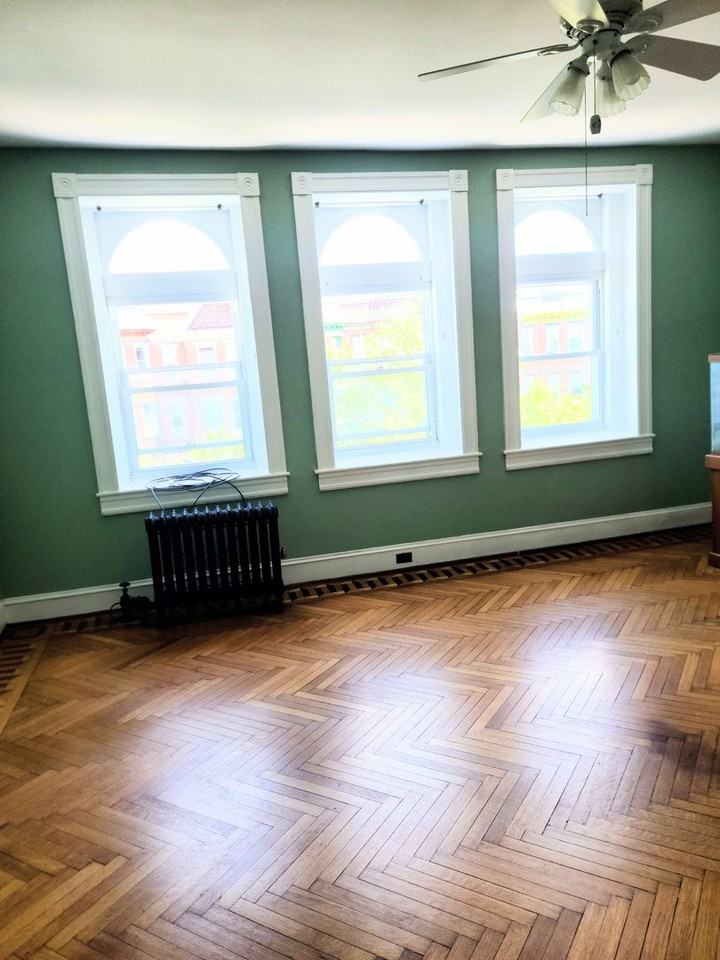 2822 Saint Paul St - Photo 3 of 20