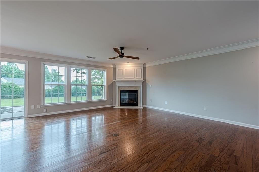 300 Balaban Cir - Photo 4 of 32