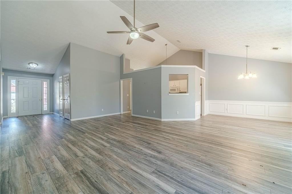 1617 Amhearst Walk Rd - Photo 6 of 40