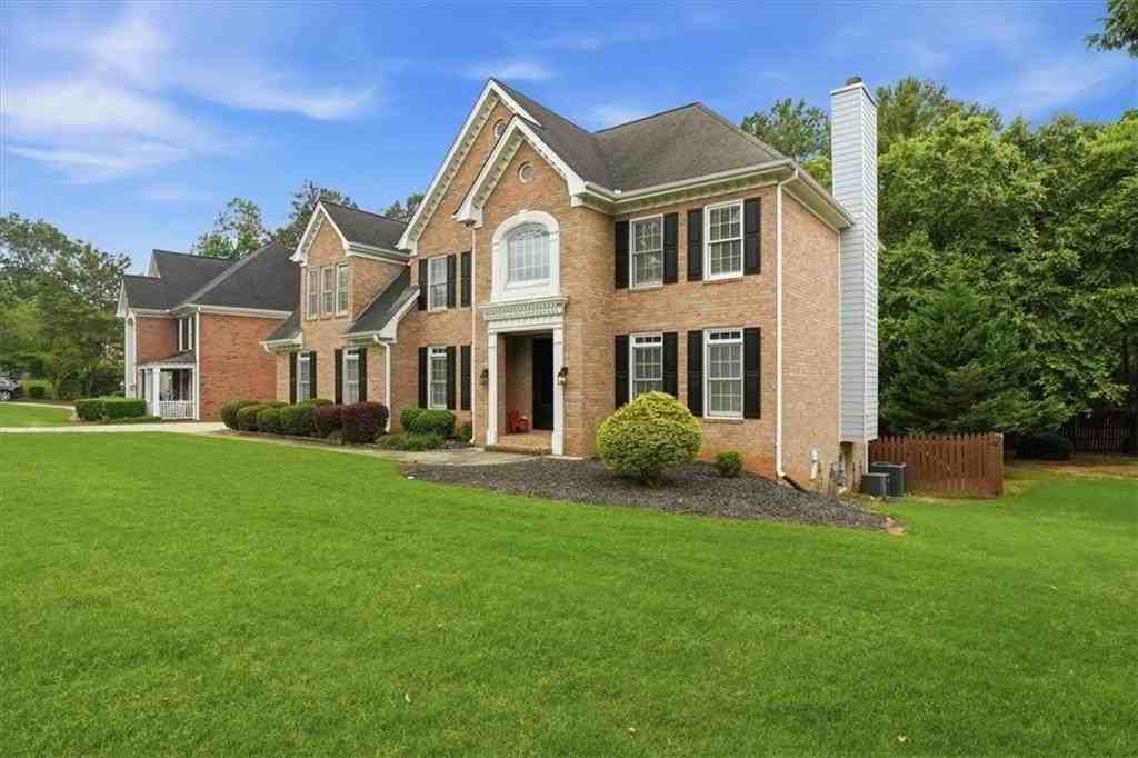 2785 Shoemaker Ln - Photo 2 of 50
