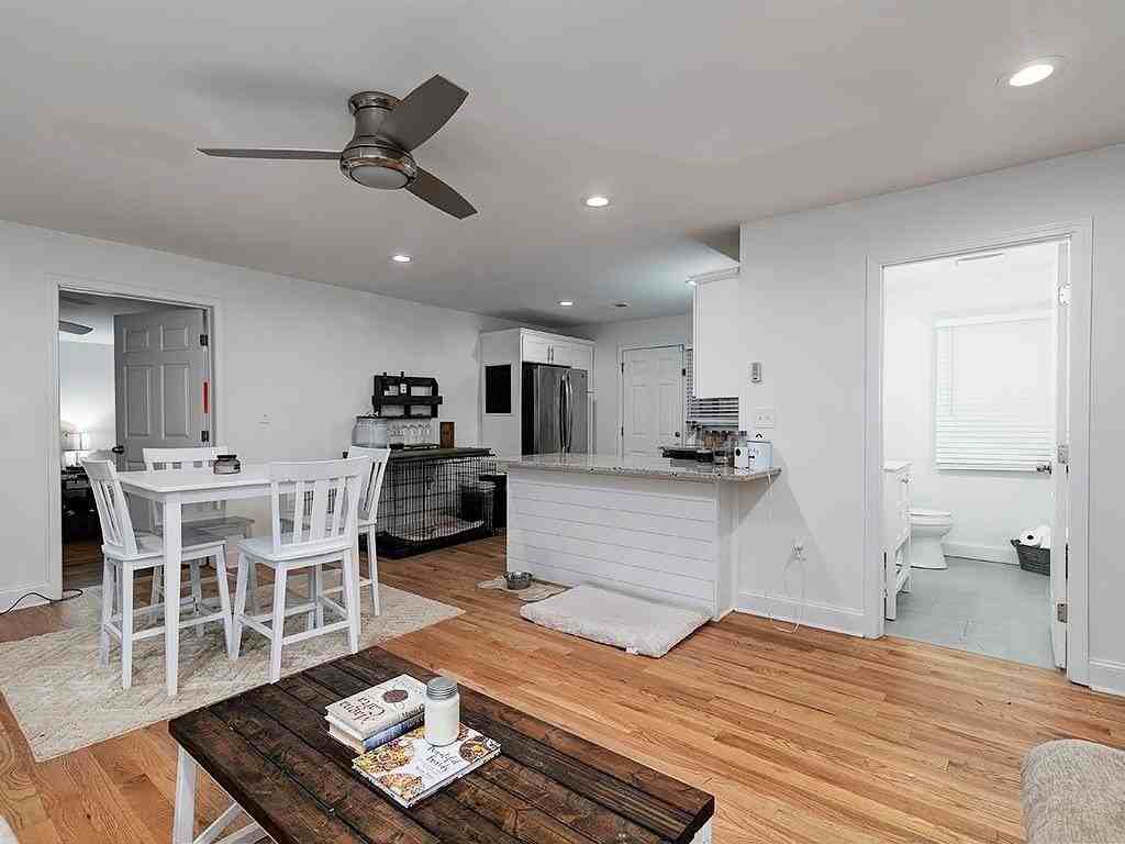 3940 Forrest Ct - Photo 6 of 27