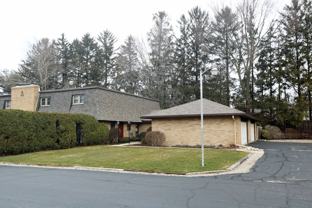 2727 S Lakeshore Dr Apt A4 - Photo 1 of 1