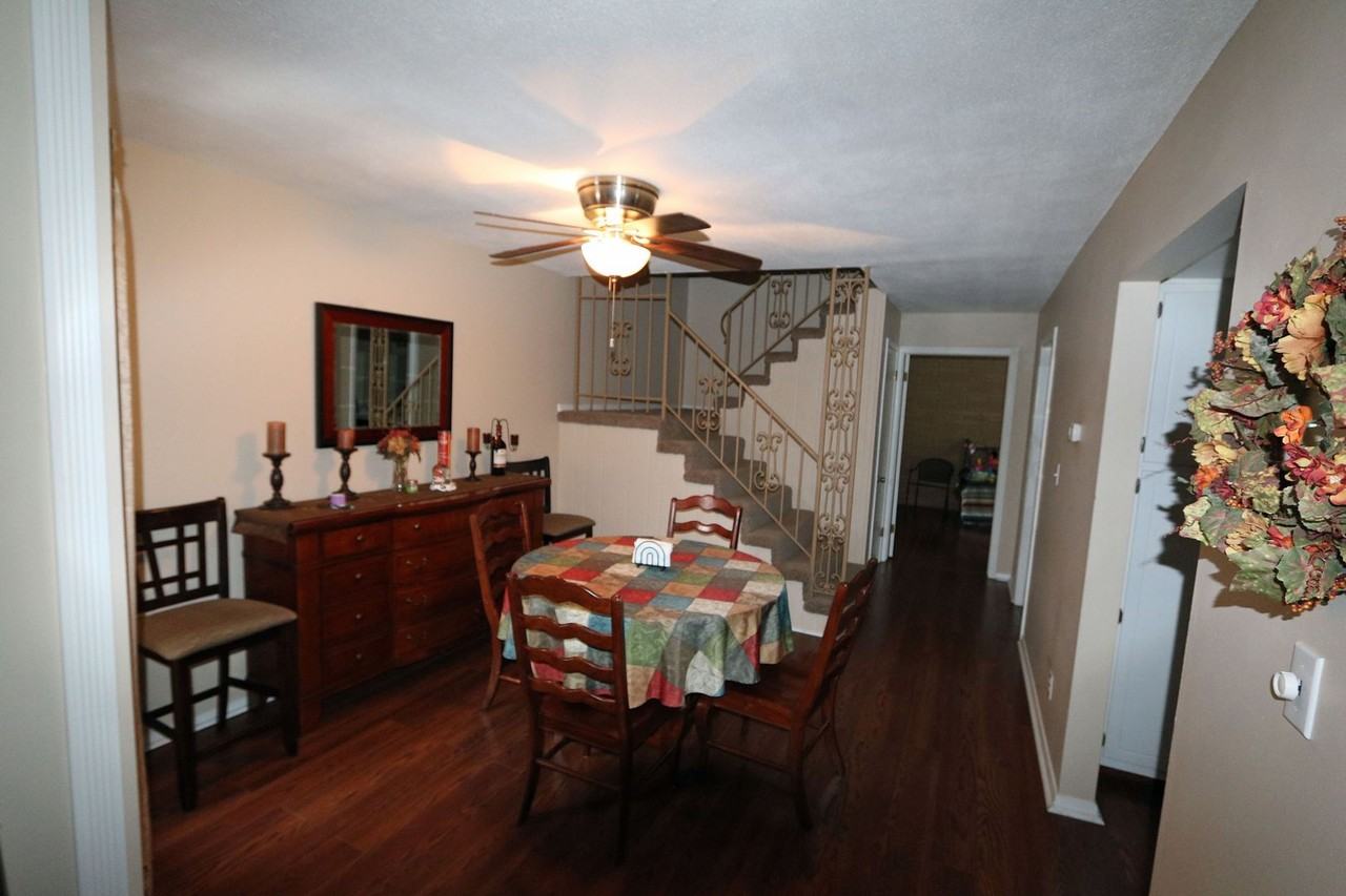 2727 S Lakeshore Dr Apt A4 - Photo 2 of 11