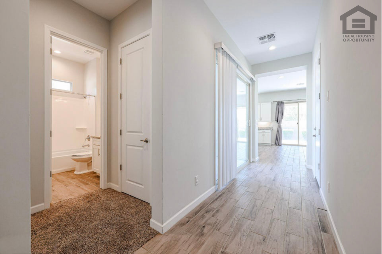 6521 E Michigan Ave - Photo 5 of 50