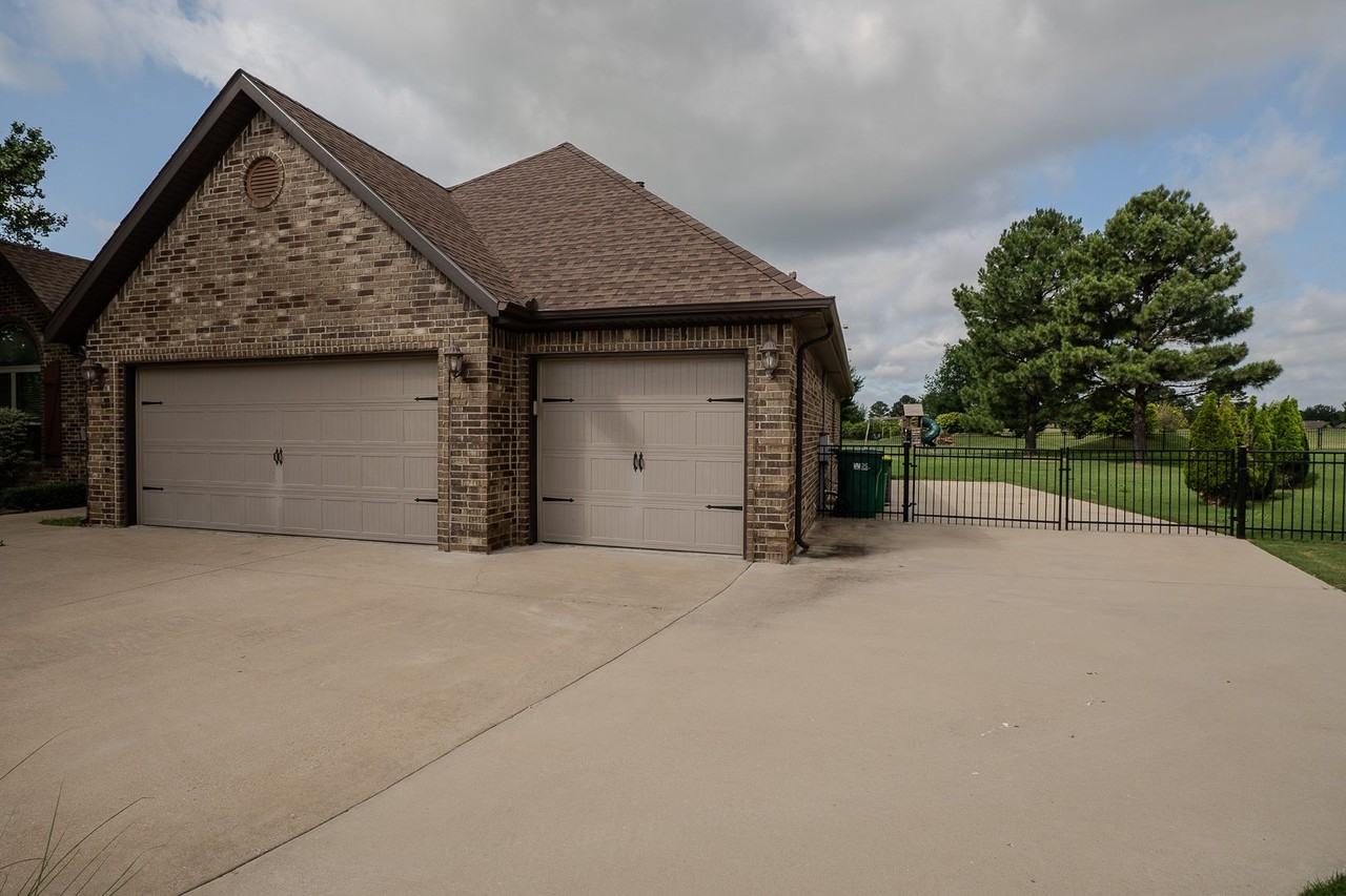 11049 Rausch Ct - Photo 2 of 41