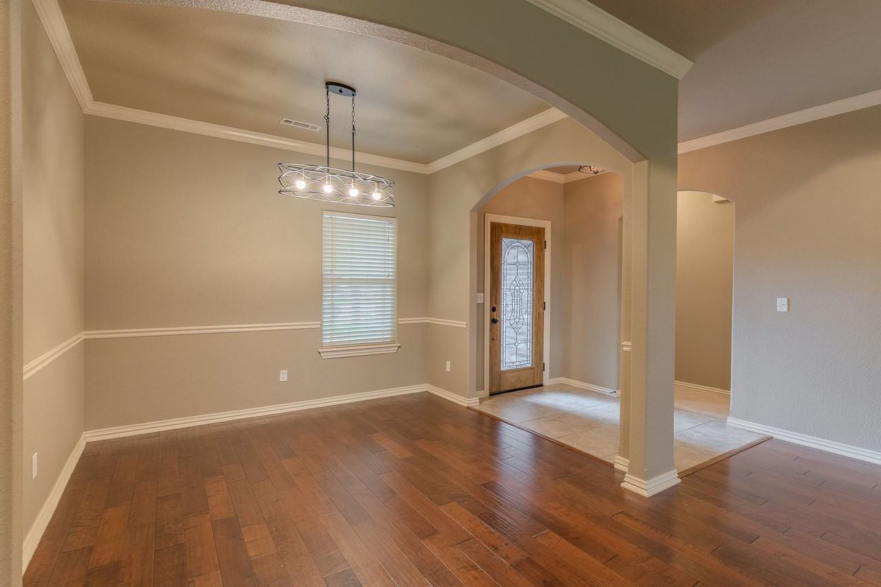 11049 Rausch Ct - Photo 6 of 41