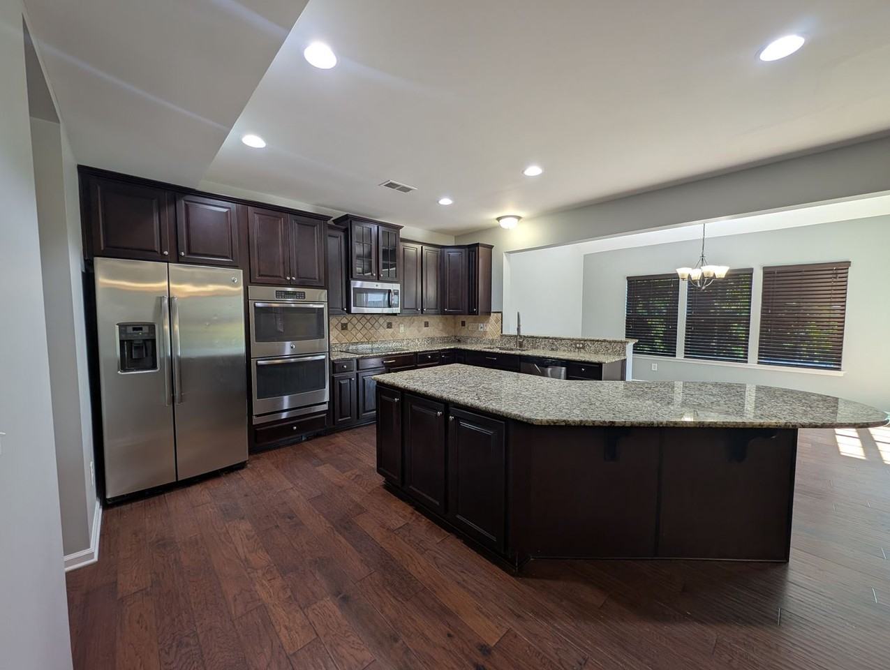 209 Weavers Glenn Pl - Photo 2 of 37