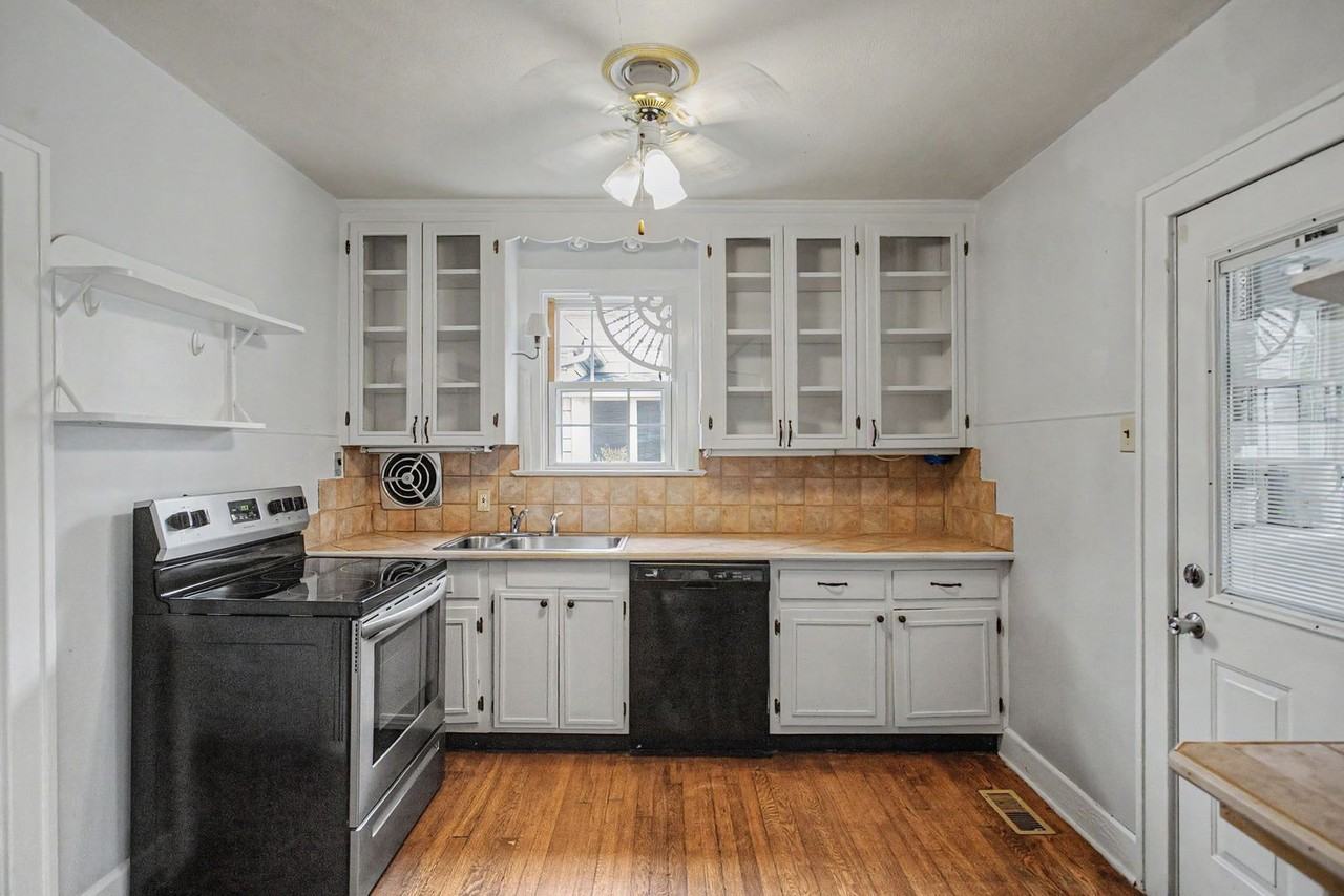100 Chesterfield Rd - Photo 7 of 23