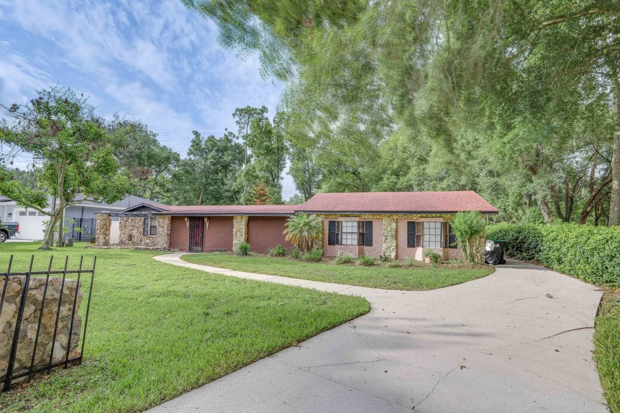 2960 Leslie Dr - Photo 2 of 23