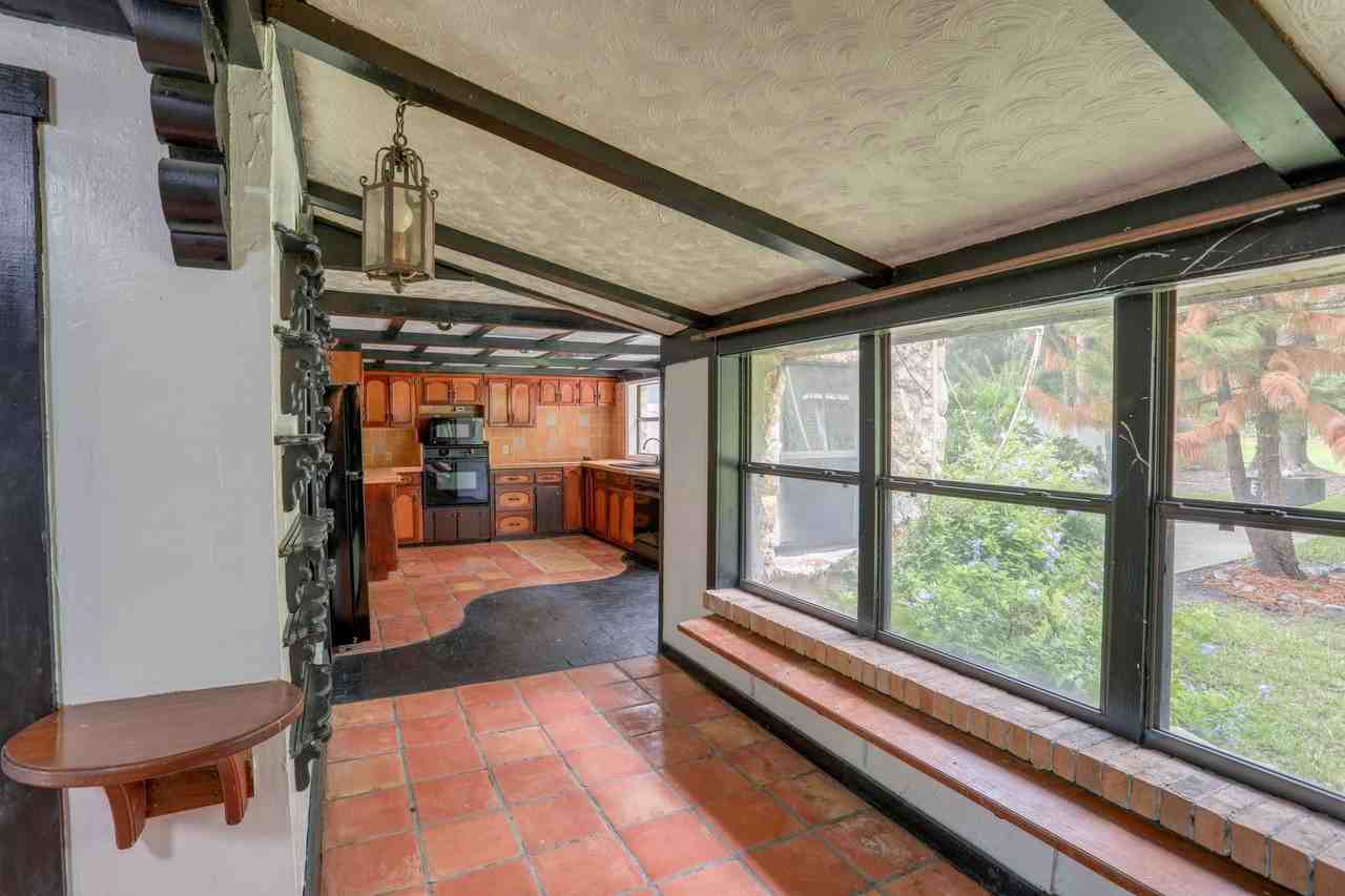 2960 Leslie Dr - Photo 7 of 23