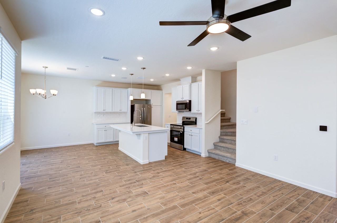 1498 Vintage Ln - Photo 7 of 19