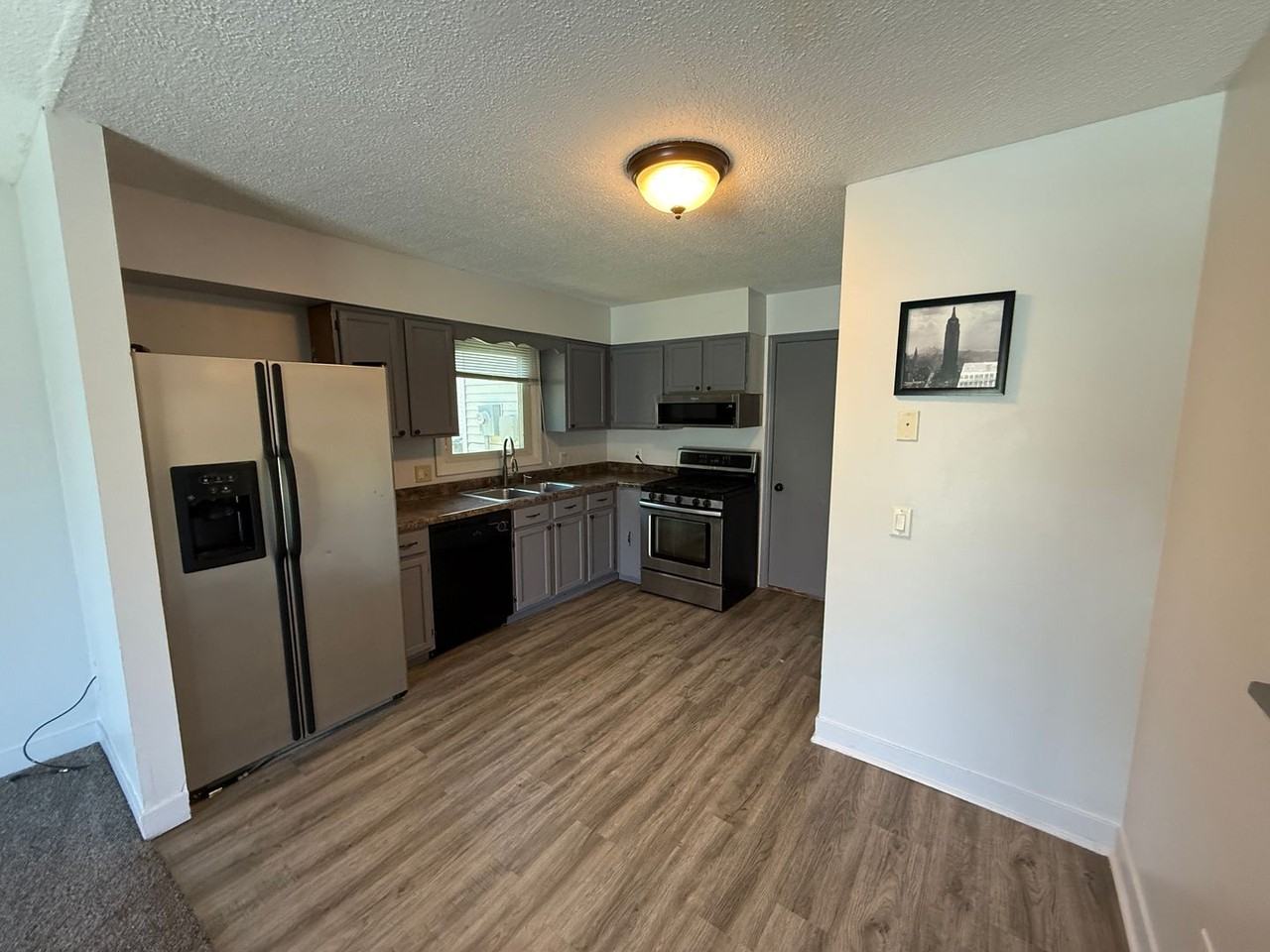 7812 Brookfield Dr - Photo 5 of 18