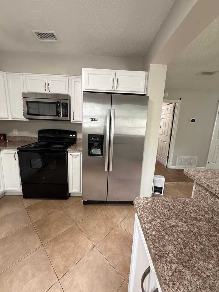 1718 Bennetts End - Photo 3 of 19