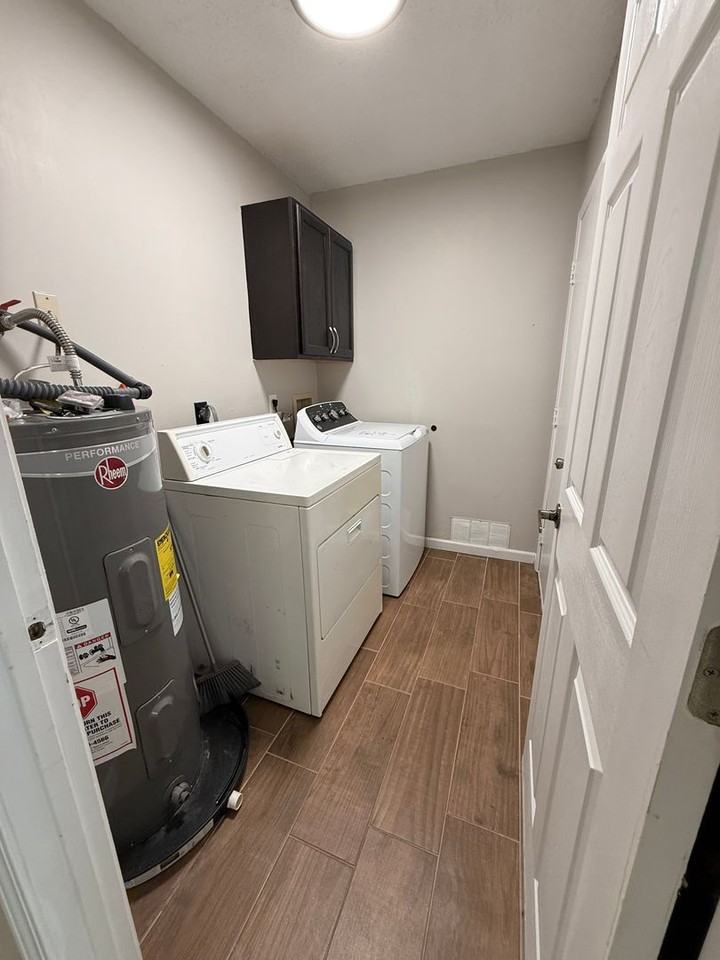 1718 Bennetts End - Photo 5 of 19