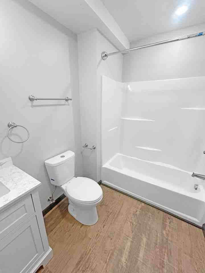 101 E Lincoln Ave - Photo 6 of 26