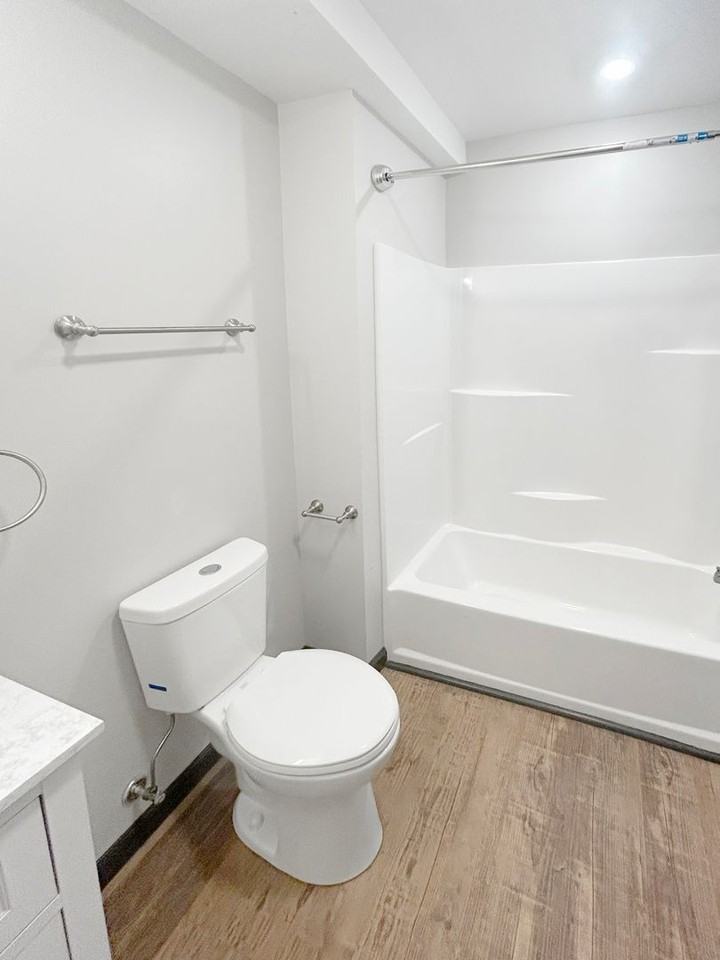 101 E Lincoln Ave - Photo 7 of 26