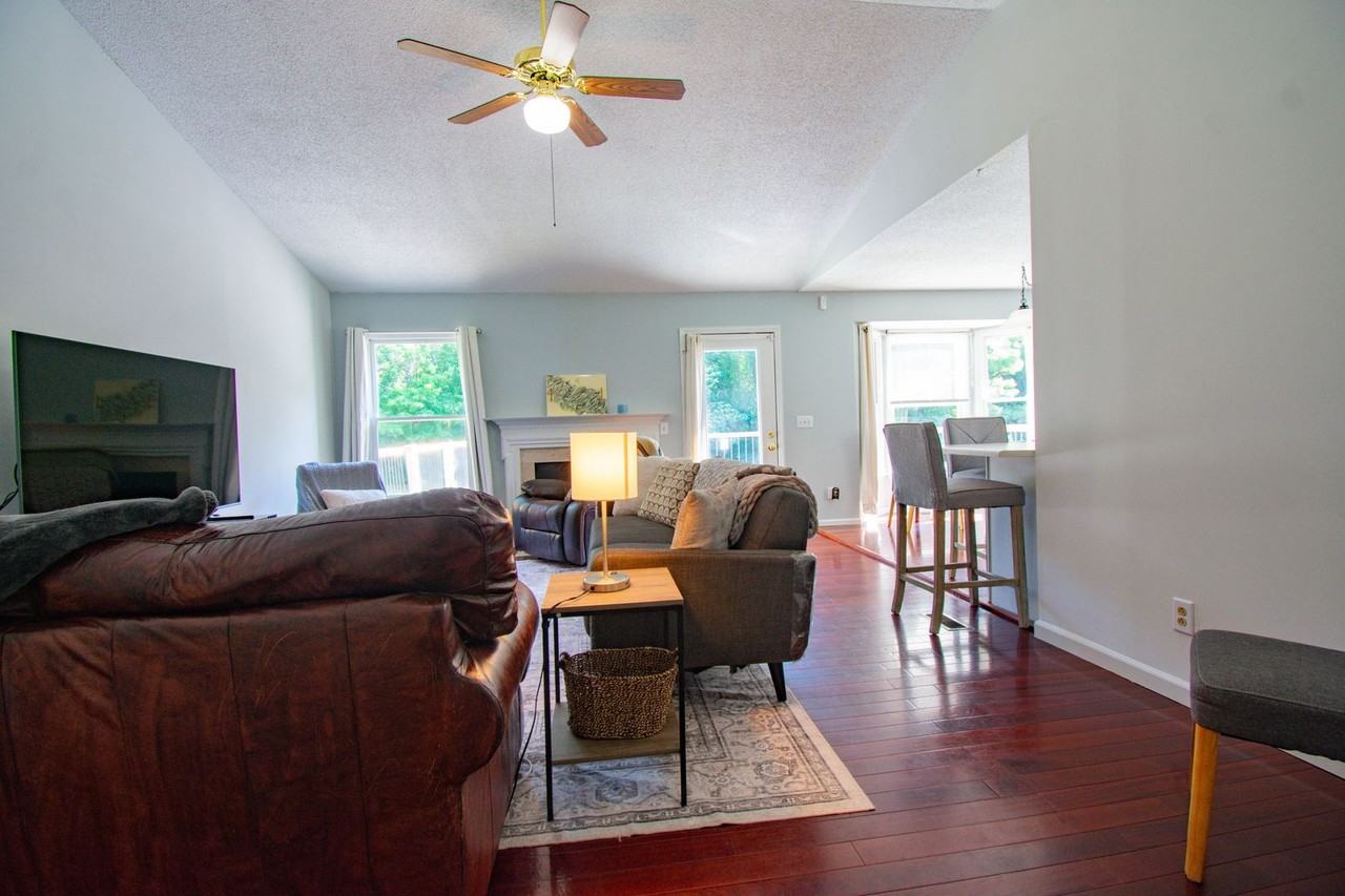 20 N Hillside Dr - Photo 4 of 24