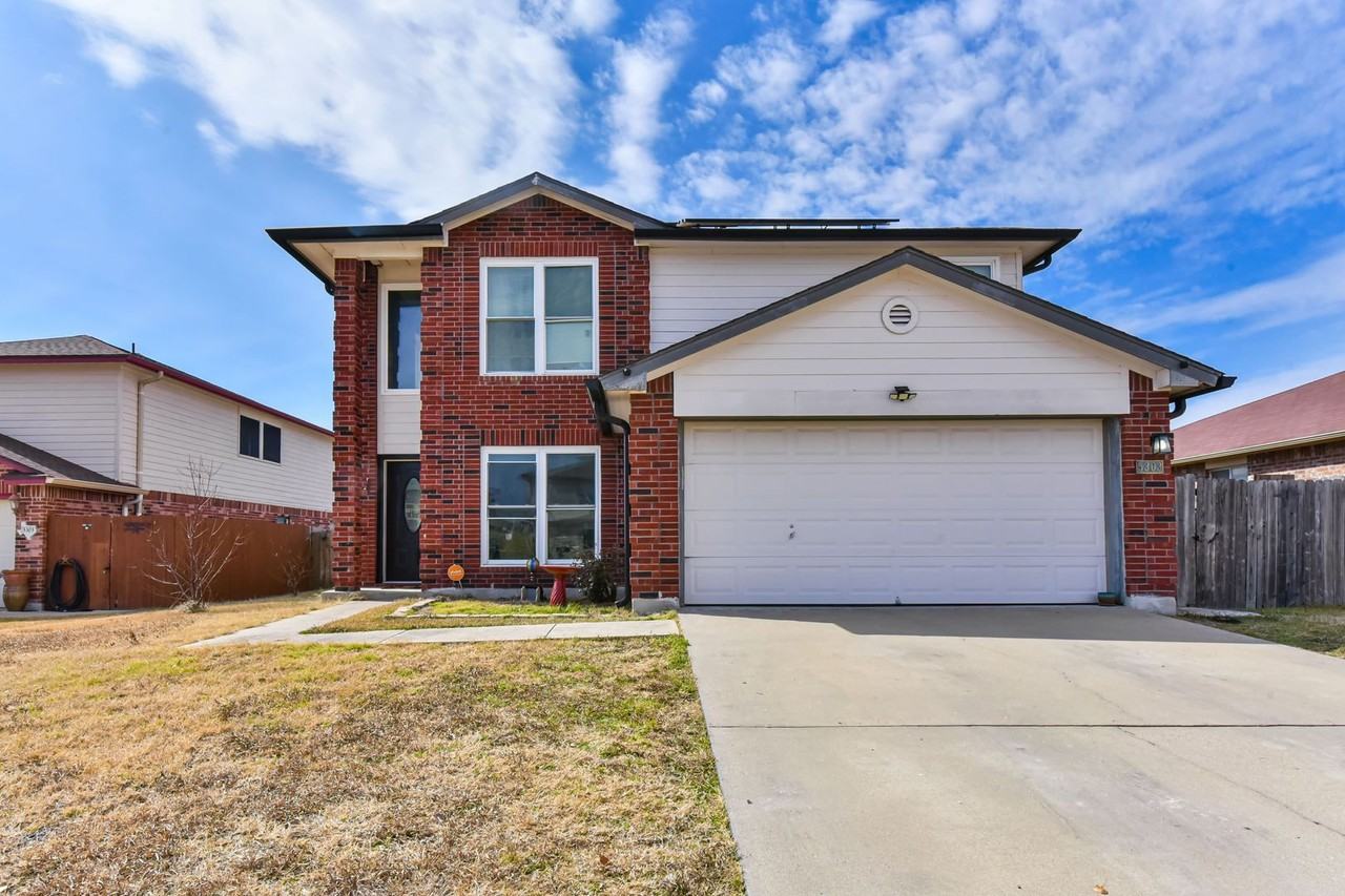 5303 Western Swing Ct - Photo 4 of 33