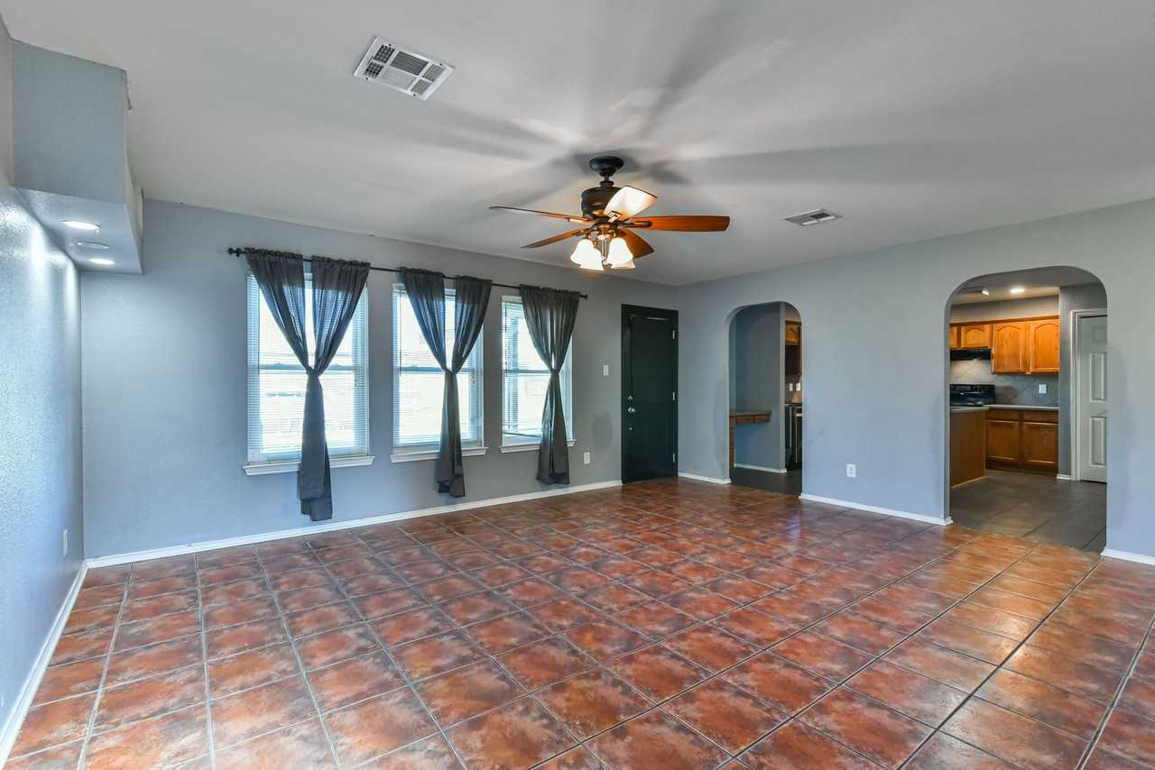 5303 Western Swing Ct - Photo 7 of 33