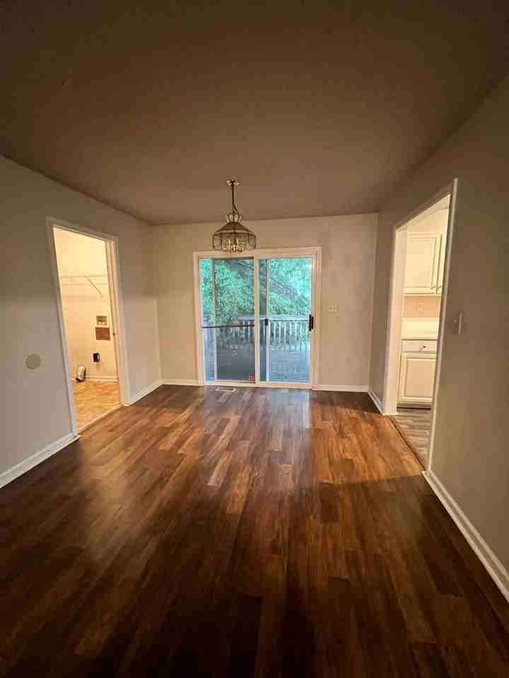 236 Bridgeview Dr - Photo 3 of 14