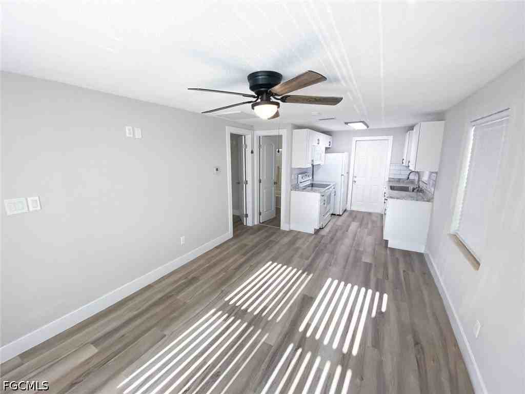 1526 Wood Rd - Photo 2 of 17