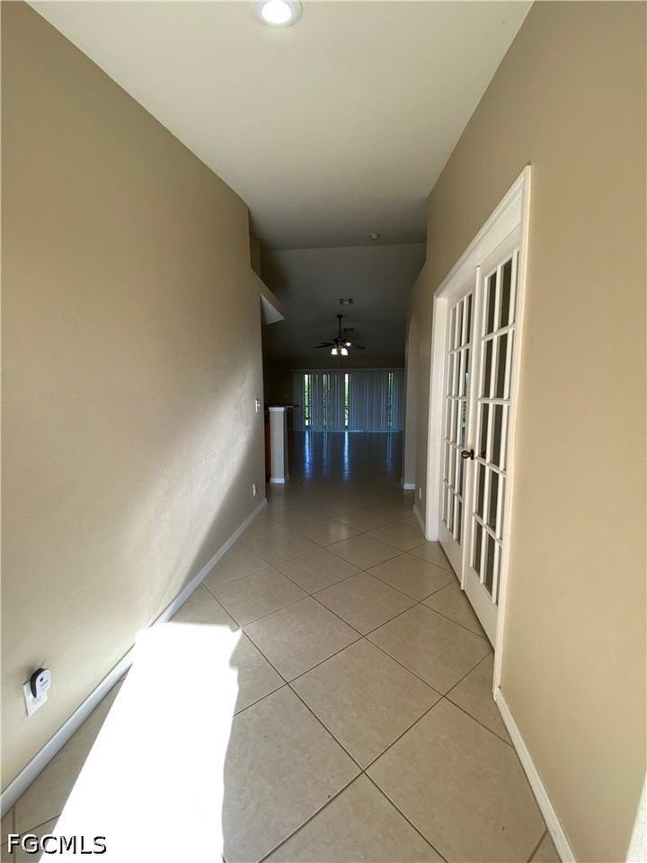 1104 Nw 11th Pl - Photo 5 of 33