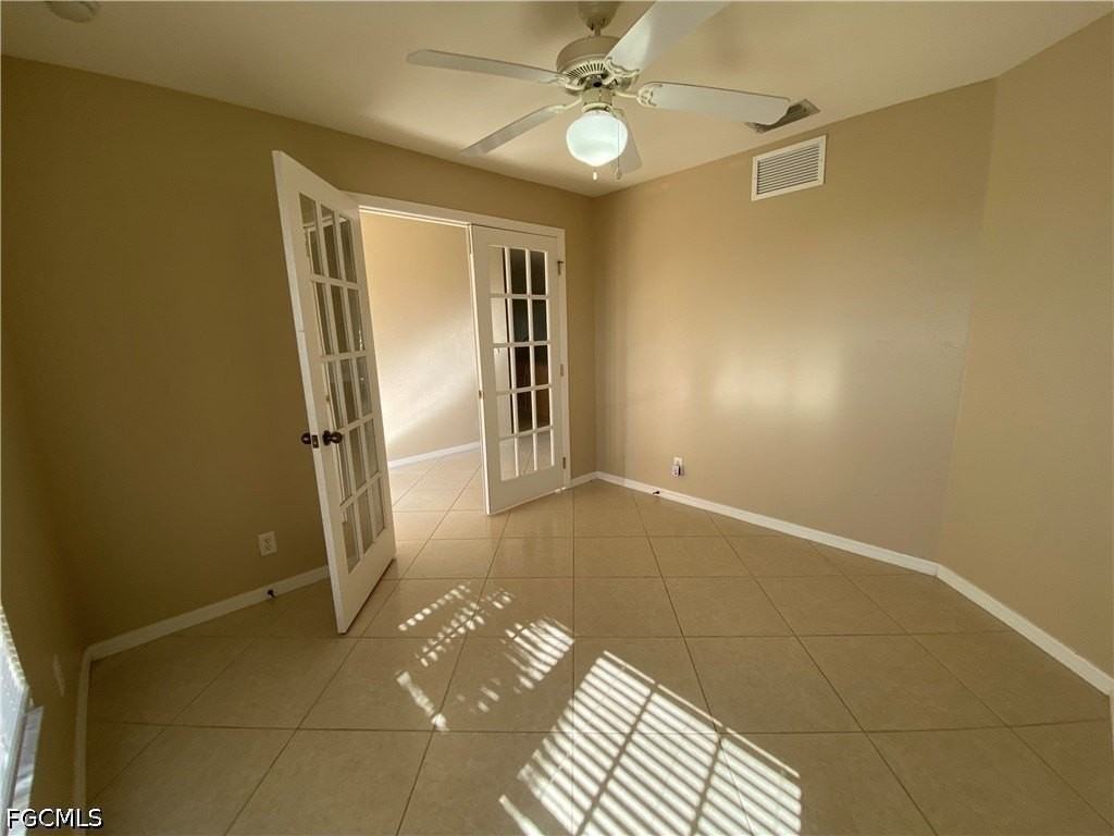 1104 Nw 11th Pl - Photo 7 of 33