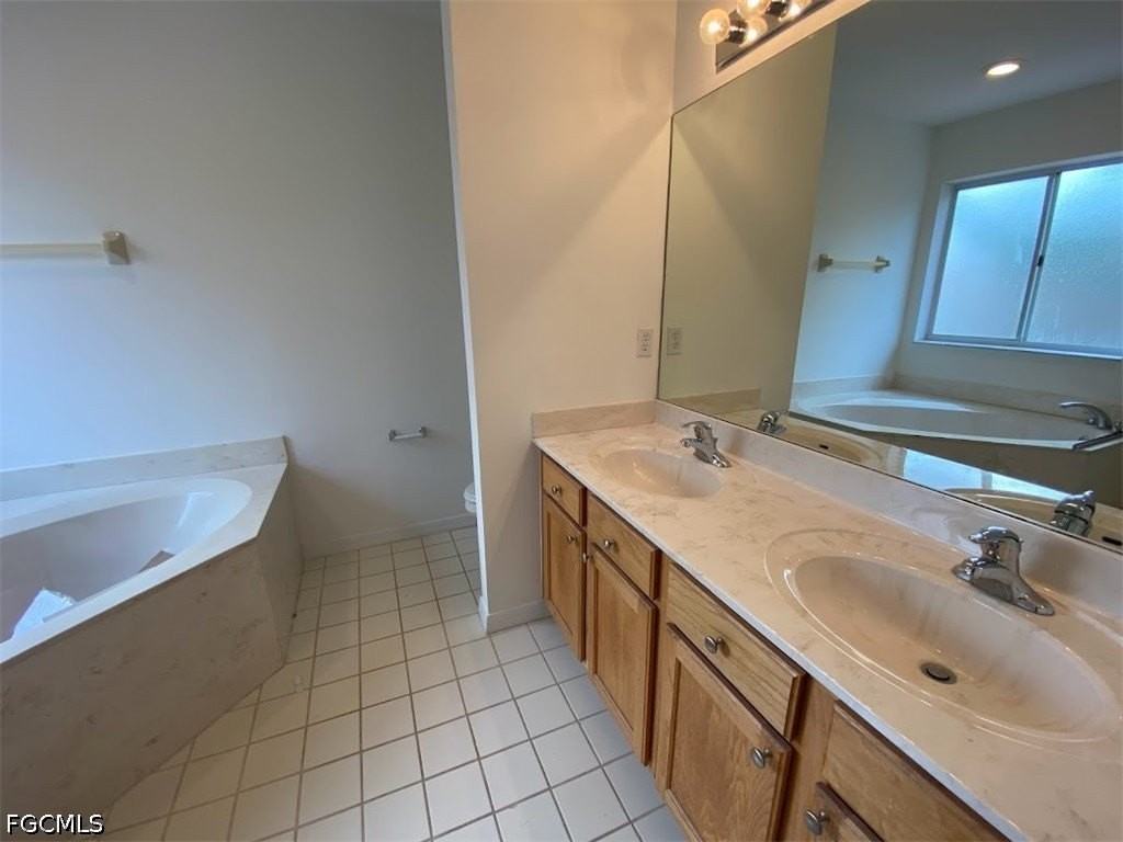 9634 Roundstone Cir - Photo 6 of 13