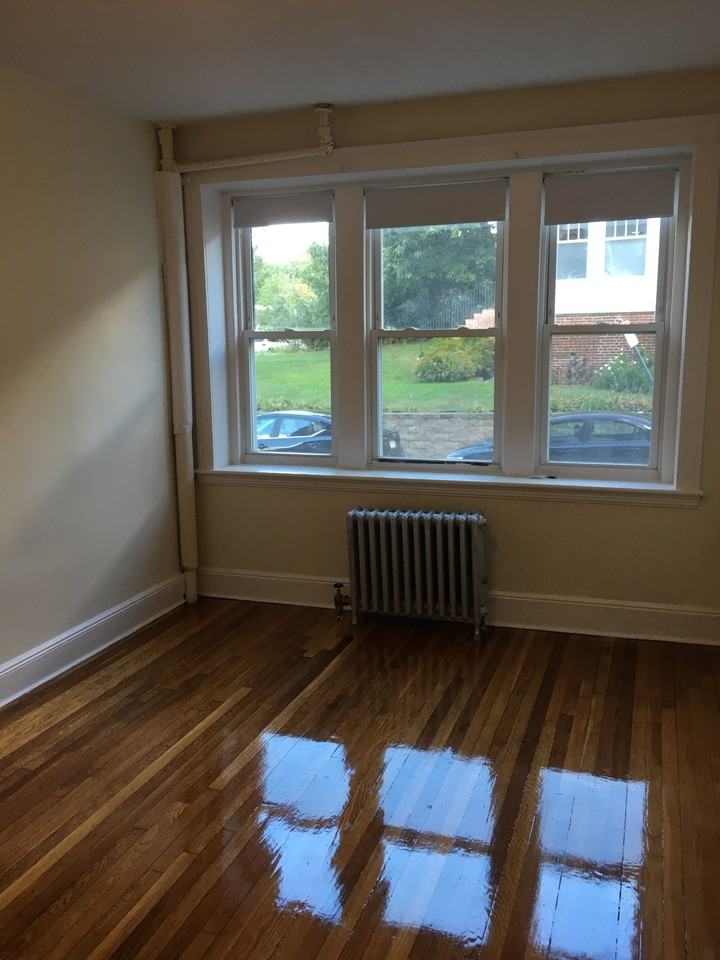 1804 Commonwealth Avenue - Photo 2 of 7