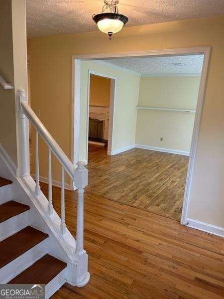 4921 Heritage Trace Ct - Photo 4 of 30