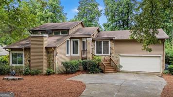 featured image of 1016 Muirfield Dr