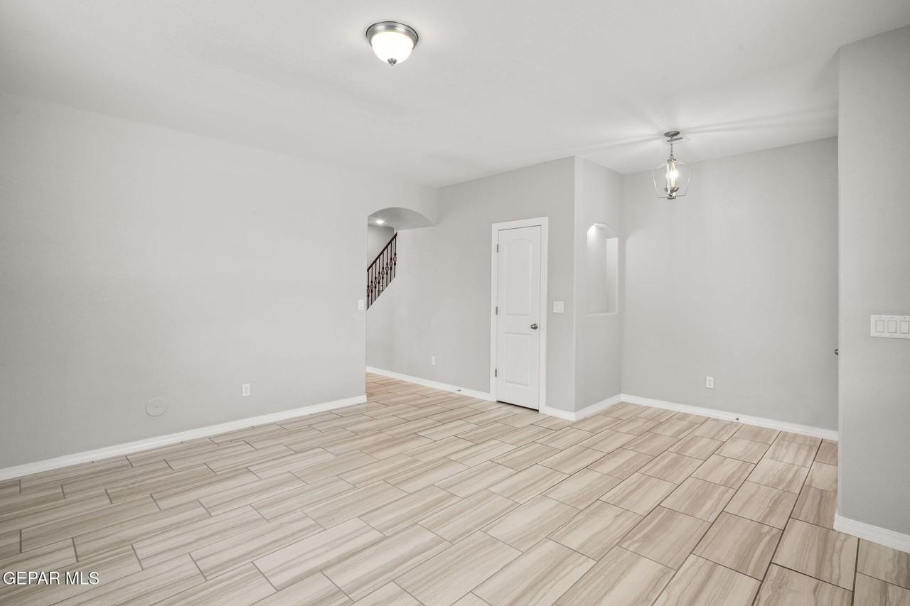 14760 Sam Garcia Ave - Photo 6 of 48