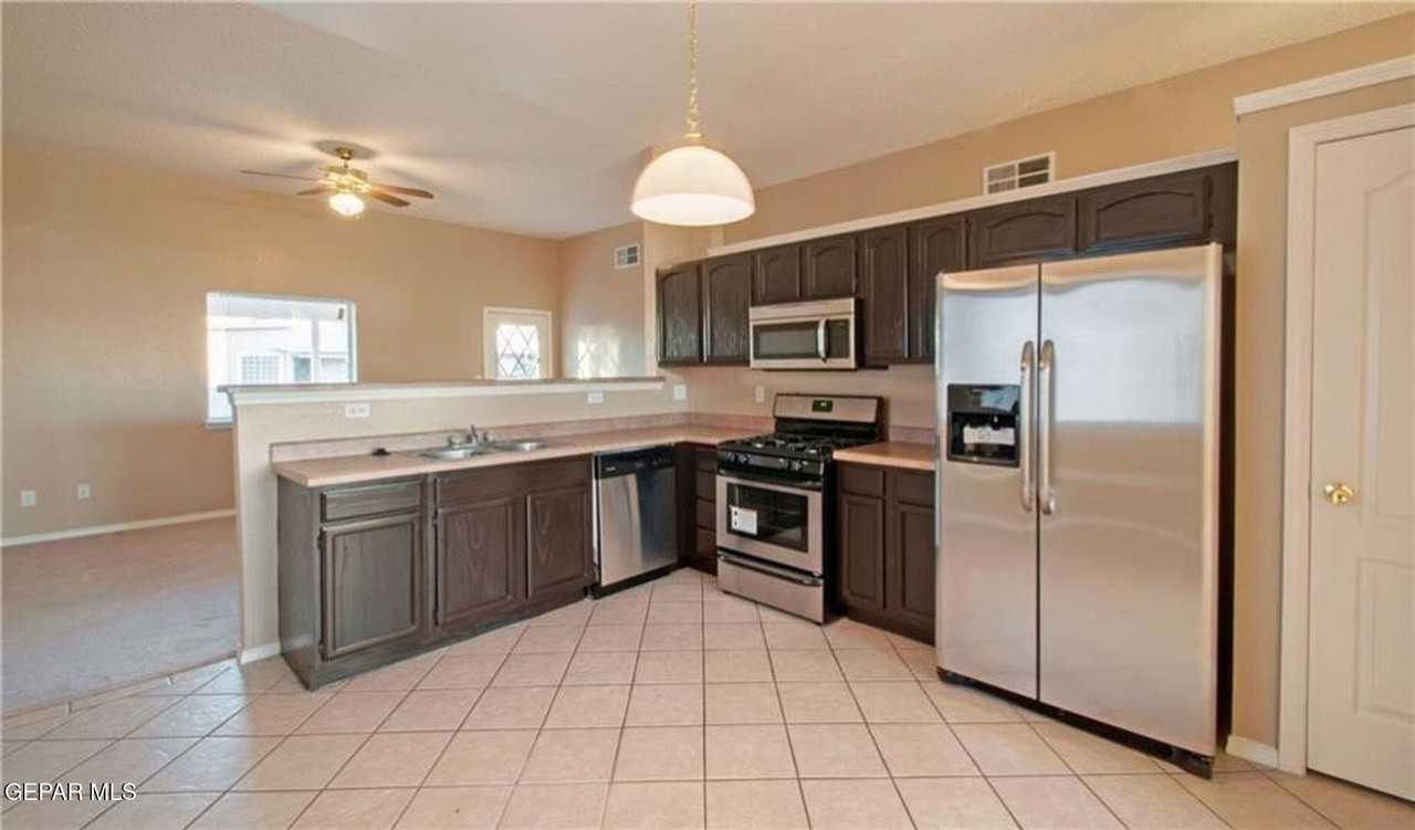 304 Jim Hofher Pl - Photo 6 of 20