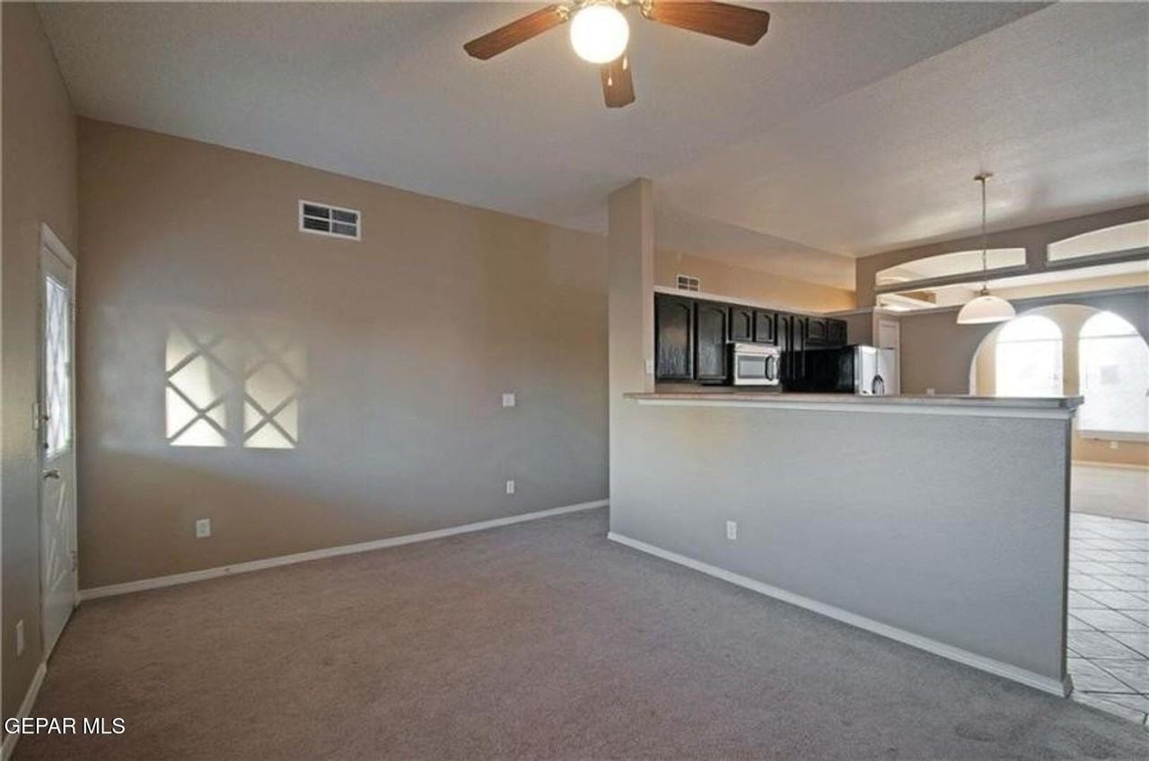304 Jim Hofher Pl - Photo 7 of 20
