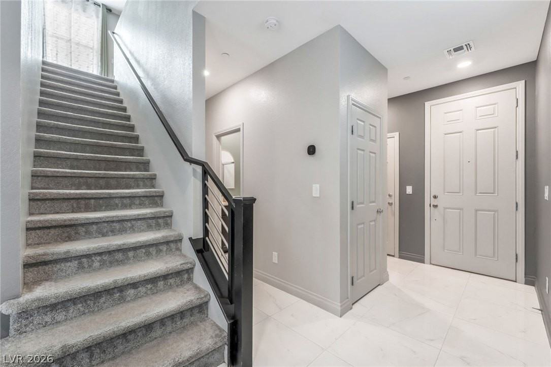8448 Vulturo Ave - Photo 4 of 37