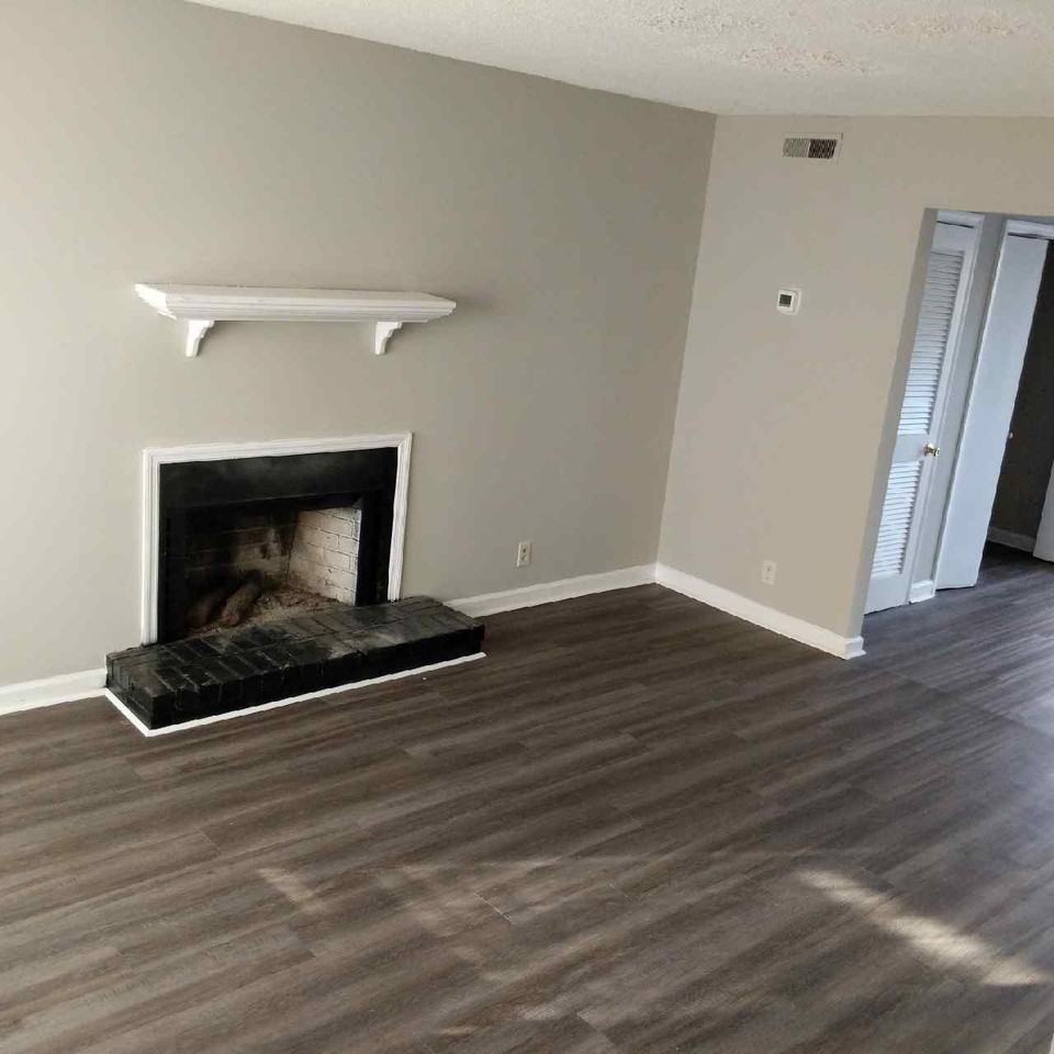 3006 Woodymore Pl #1 - Photo 3 of 7