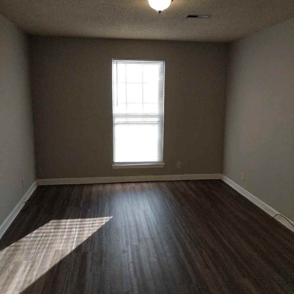 3006 Woodymore Pl #1 - Photo 5 of 7