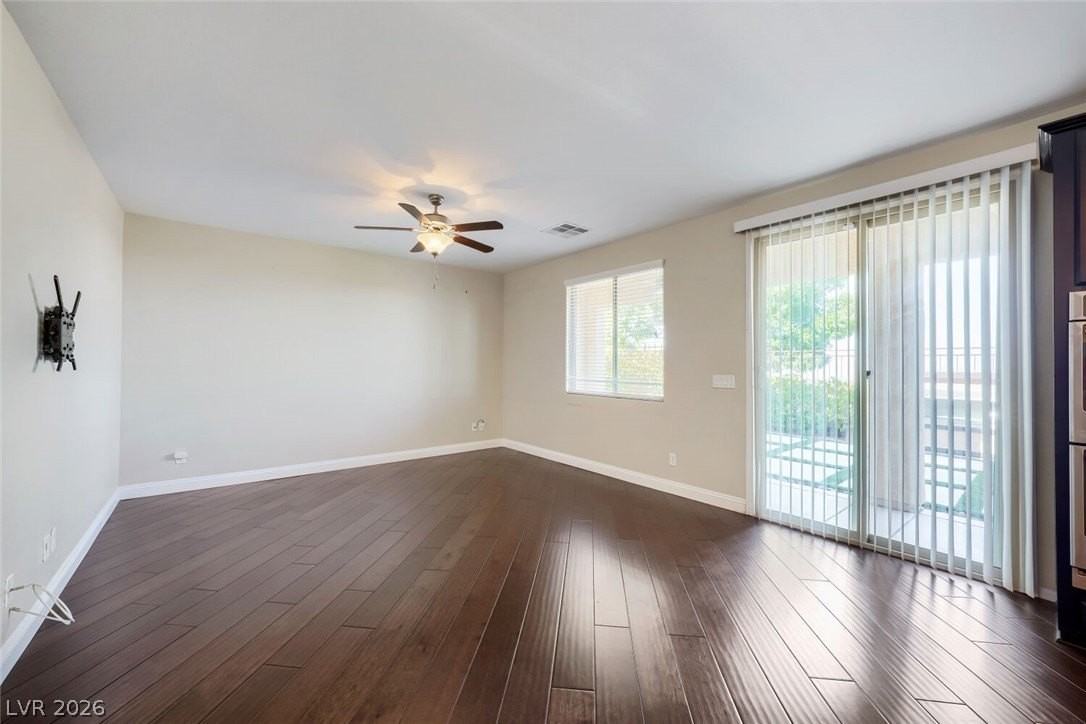 7524 Old Compton St - Photo 4 of 14