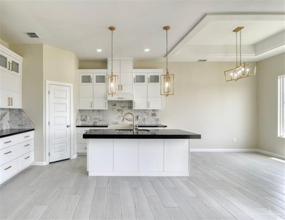 3100 E Zinnia Ave - Photo 5 of 17